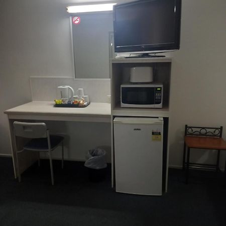 Centrepoint Motor Inn Rockhampton Buitenkant foto